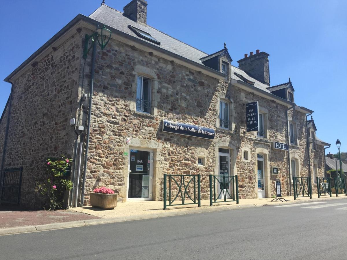 Auberge Vallee De La Douve L'Etang-Bertrand Exterior foto